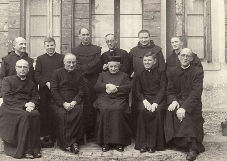 Sacerdoti