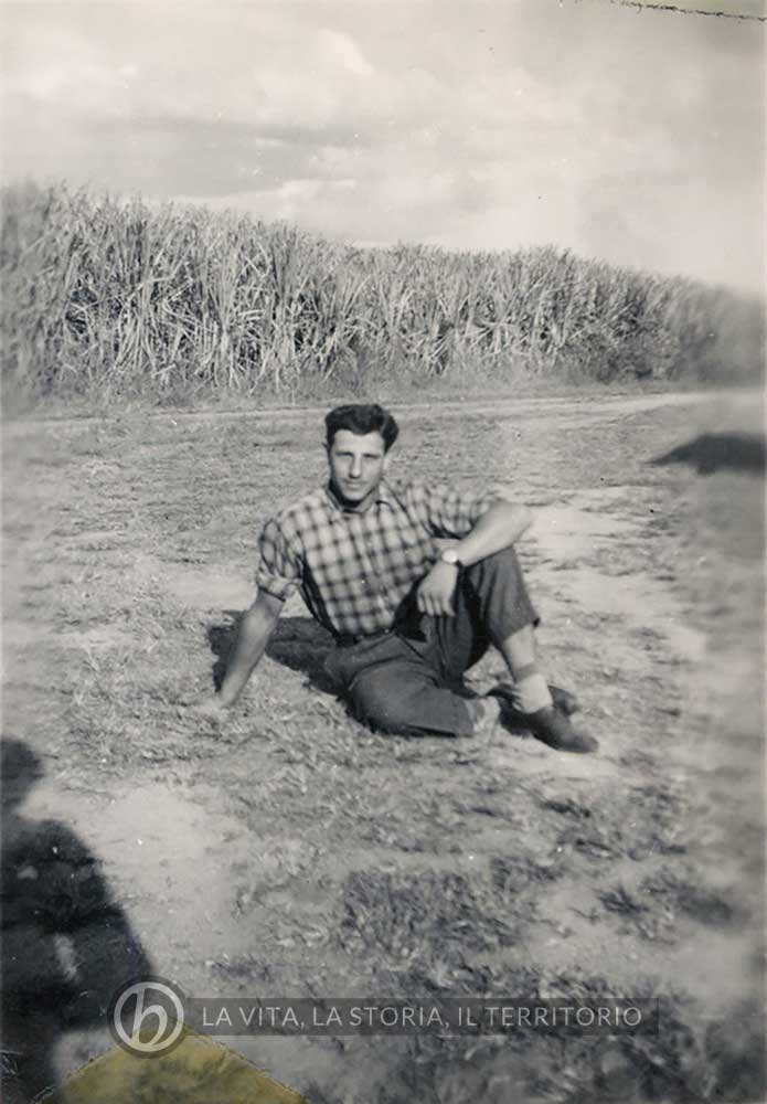 Secondo dopoguerra, 1956: Paolo Mazzoccato nella piantagione di canna da zucchero, Queensland (Australia)